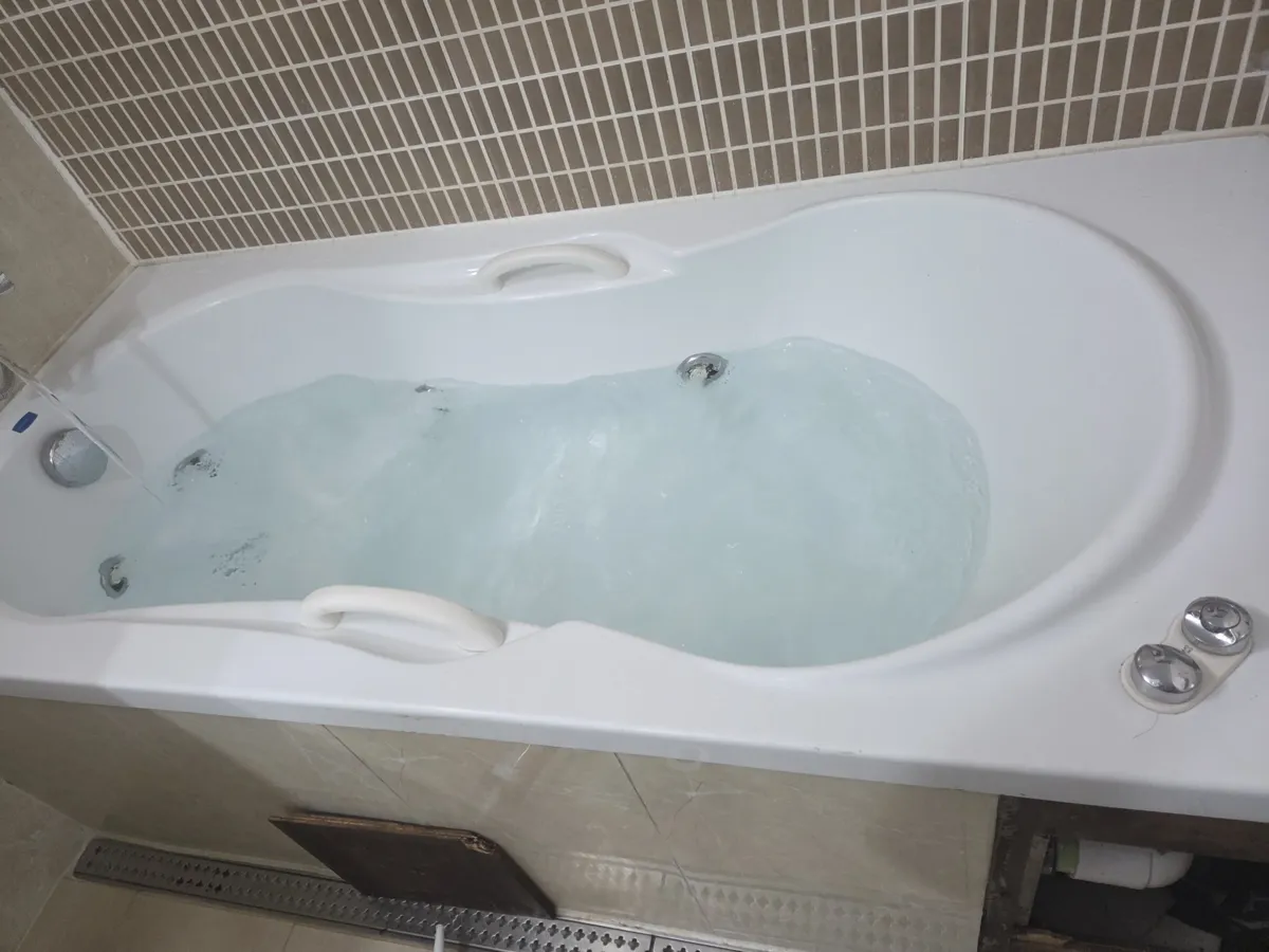 경남 진주 진주 현대성우트리펠리스 월풀욕조 모터 교체 진행 중